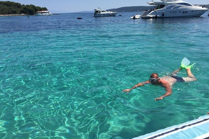 50 Shades of Blue - Maslinica, a quiet hour on Šolta