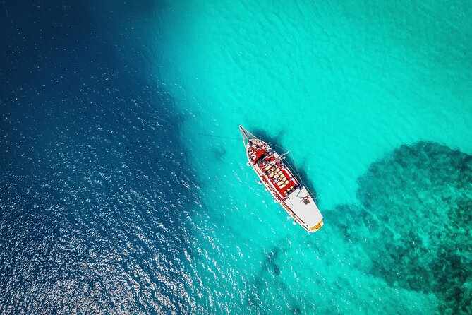 All-Inclusive Blue Lagoon & 3 Island Boat Tour with Food & Drinks - Maslinica gives the day some local character