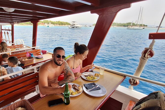 All-Inclusive Blue Lagoon & 3 Island Boat Tour with Food & Drinks - What the open bar really adds