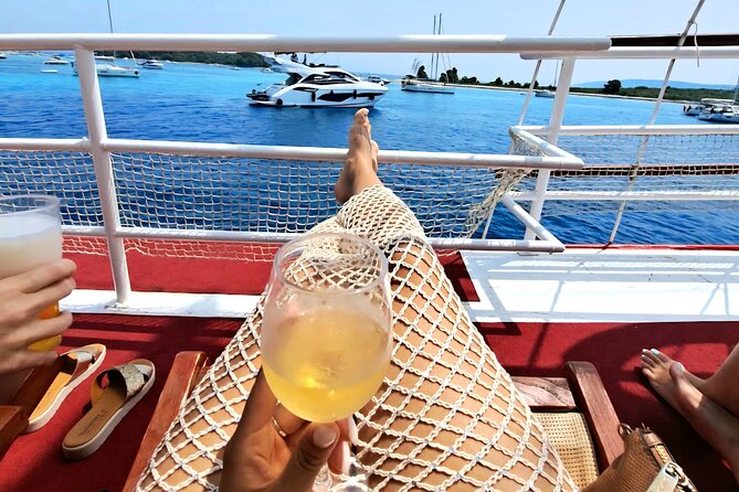All-Inclusive Blue Lagoon & 3 Island Boat Tour with Food & Drinks - Seating, crowd size, and comfort