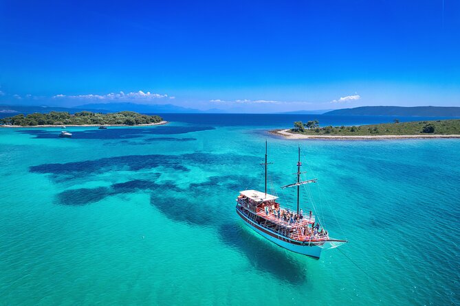 All-Inclusive Blue Lagoon & 3 Island Boat Tour with Food & Drinks - Lunch arrives before the Blue Lagoon