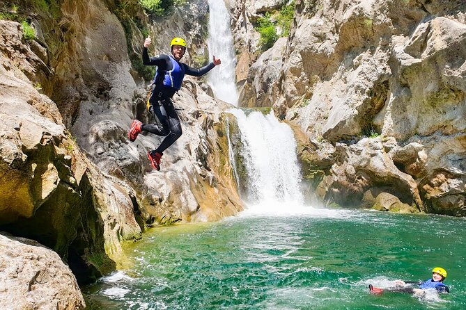 Basic Canyoning on Cetina River from Split or Zadvarje - Velika Gubavica and the main rope descent