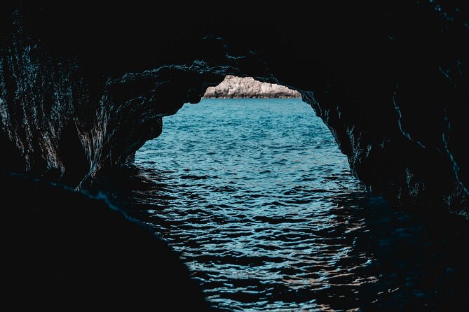 Blue Cave & 6 Islands Speedboat Tour From Split or Podstrana - Why this speedboat day works