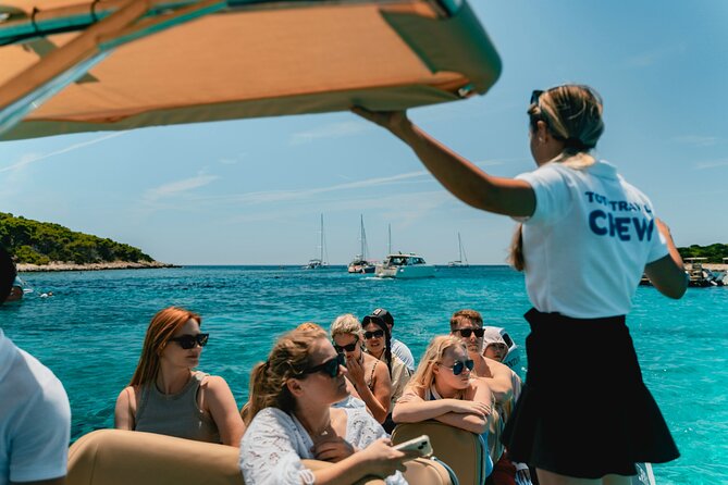 Blue Cave & 6 Islands Speedboat Tour From Split or Podstrana - Komiža offers a calm hour on Vis