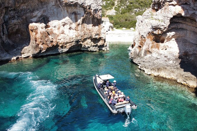 Blue Cave & 6 Islands Speedboat Tour From Split or Podstrana - Hvar Town gives you two hours ashore