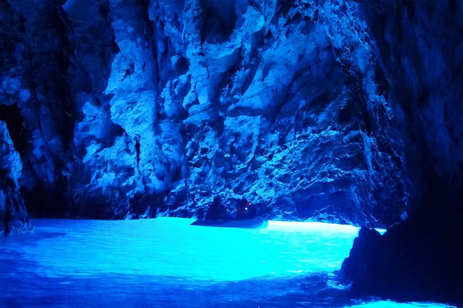 Blue cave and Hvar - 5 Islands speedboat tour from Split - Key points before you book