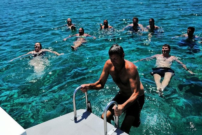 Blue cave and Hvar - 5 Islands speedboat tour from Split - What the speedboat is really like
