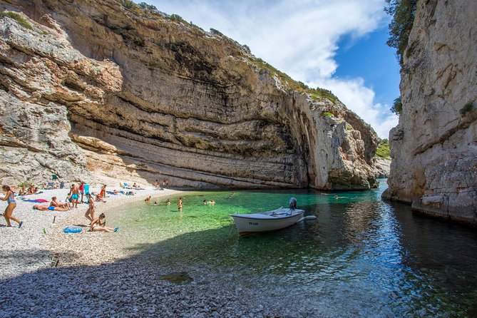 Blue Cave and Hvar Boat Tour: Small-Group from Split or Brac - Budikovac and the Blue Lagoon