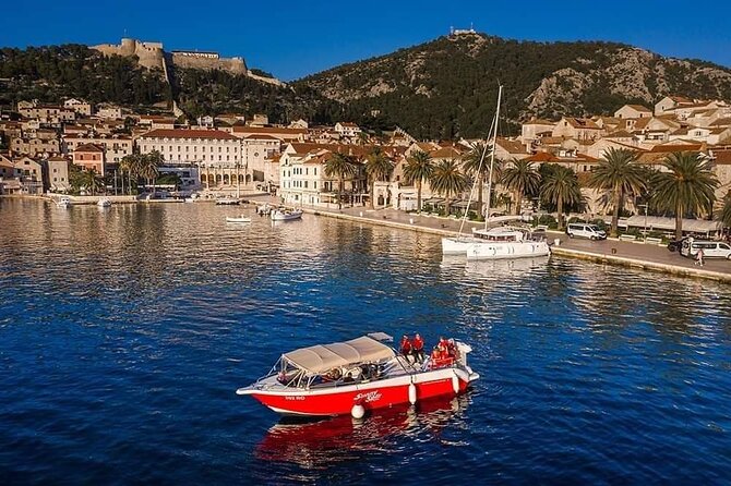 Blue Cave & Five Islands Tour - The blue light of Biševo