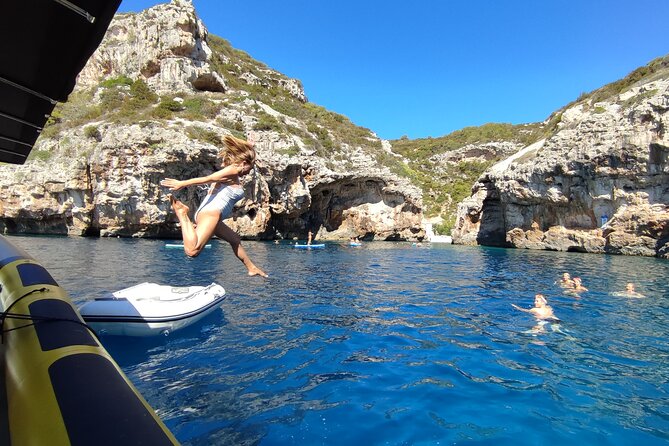 Blue cave & Hvar, 5 islands speed boat tour with unique boats from Split - Why this 10 to 11 hour boat day works