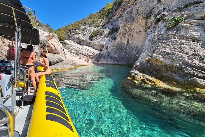 Blue cave & Hvar, 5 islands speed boat tour with unique boats from Split - What the skipper adds to the day