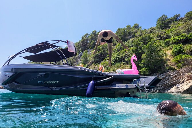 Blue Cave & Hvar, 5 Islands Speedboat with Luxury Seats in Shade - Biševo’s Blue Cave and the early run across the Adriatic