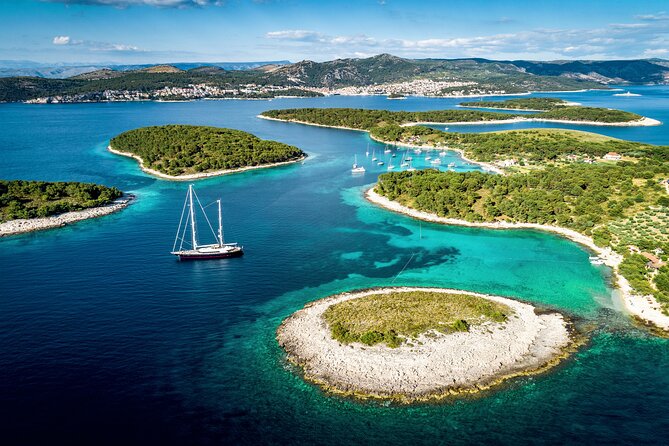 Blue Cave, Hvar, Vis and Pakleni Islands Group Speedboat Tour - Stiniva Cove and the short swim stop