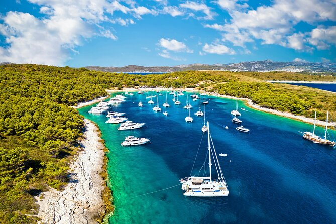 Blue Cave, Hvar, Vis and Pakleni Islands Group Speedboat Tour - Lunch and old streets in Hvar Town