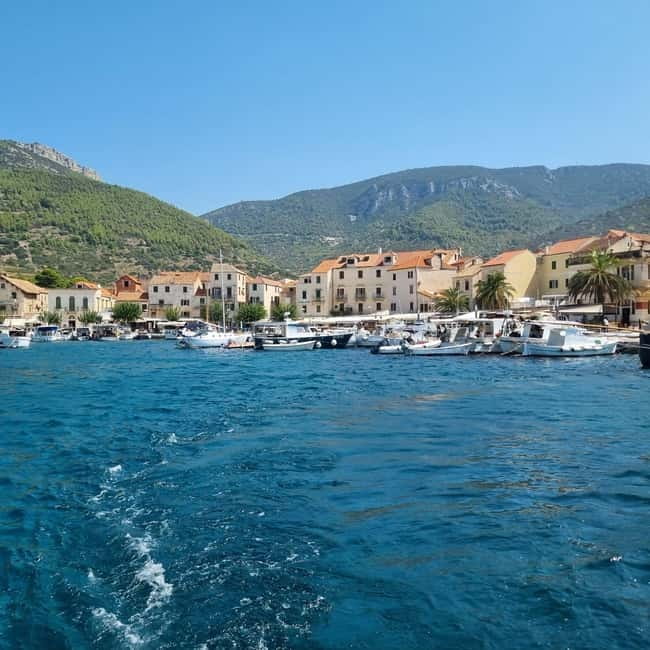 Blue Cave & Island Treasures: Komiža & 5 Gems Boat Tour - Hvar town in a 90-minute window