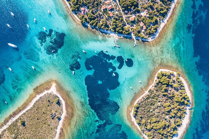 Blue Lagoon & 3 Islands Private Boat Tour - Nečujam and the Underwater Shipwreck
