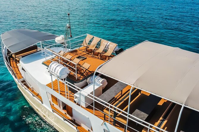 Blue Lagoon and 3 Island Boat Tour with Food and Drinks Included - Crew service and the pace of the boat day