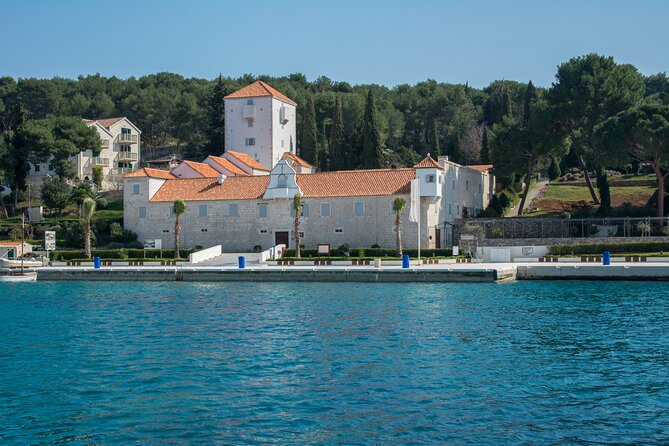 Blue Lagoon and Šolta Island Private Speedboat Tour - Stomorska: a fishing village and lunch stop