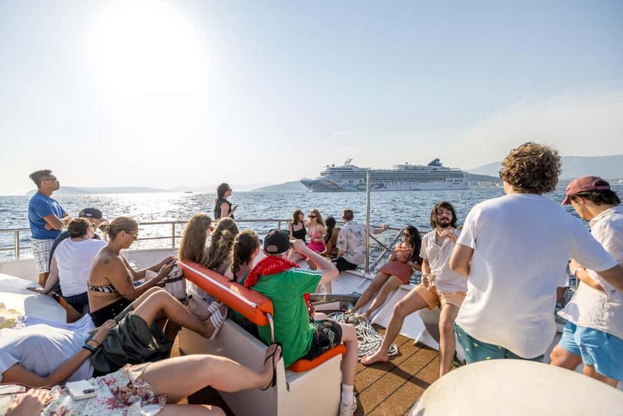 Blue Lagoon & Islands Day Cruise from Split with Lunch - Nečujam Bay and the shipwreck swim