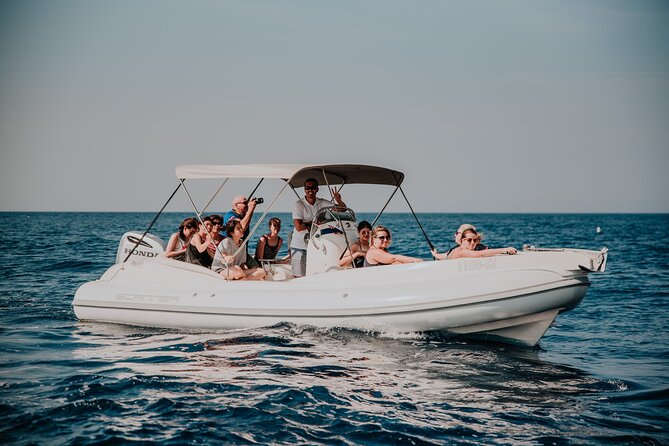 Blue Lagoon & Maslinica half day tour from Trogir - The boat, crew, and group size