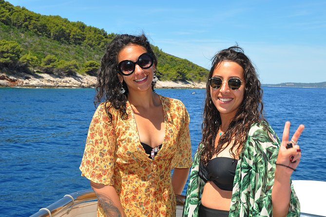 Blue Lagoon Private Tour from Trogir - LUNCH IN THE RESTAURANT INCLUDED - Maslinica, Šolta, and a quiet harbor stop