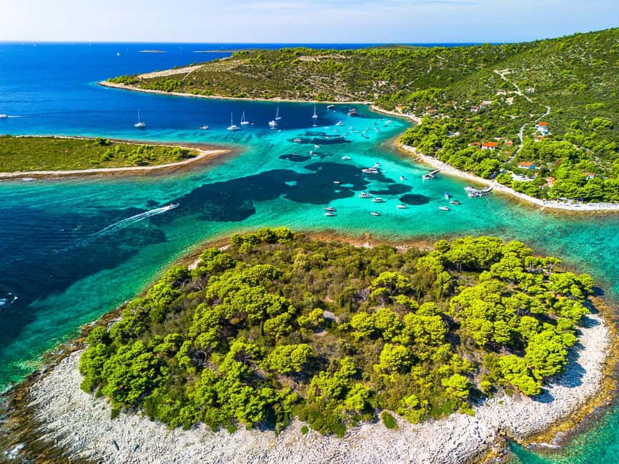 Blue Lagoon & Šolta Small-Group Boat Tour from Split - Boarding in Split and settling into the RIB