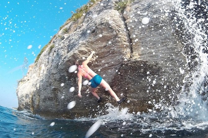 Deep Water Solo and Cliff Jumping Tour in Split - The jump back to the sea
