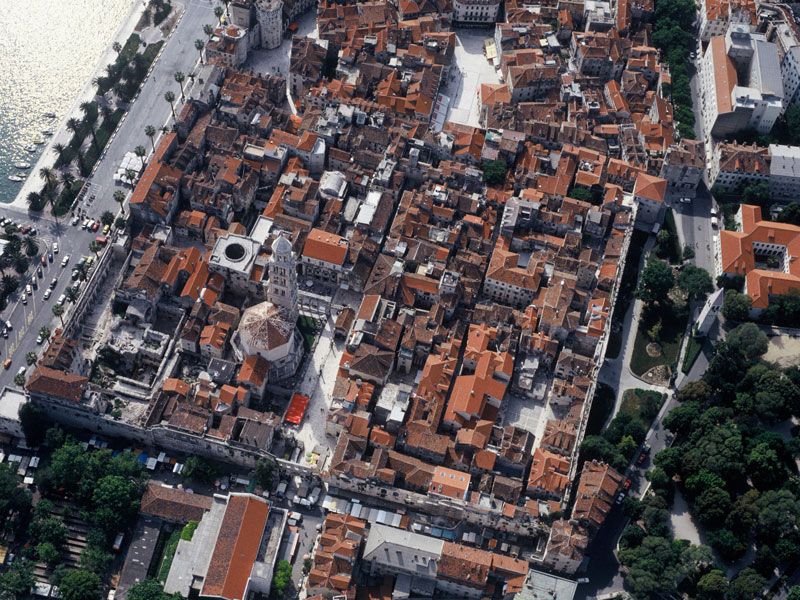 Discover The Old Town Split 1.5h walking Small group tour - Who will get the most from this walk?