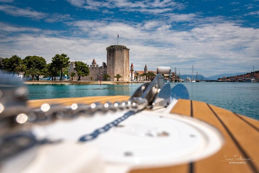 Discover Trogir: Guided Walking Tour of a Medieval Gem - Kamerlengo Fortress and the Adriatic view
