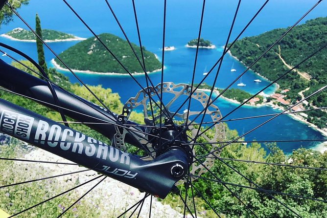 E bike rental National park Mljet - Riding around Mljet’s lakes