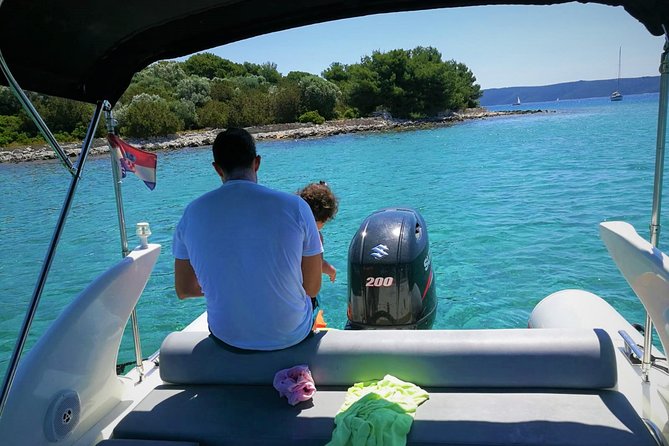 Escape from Split to Blue lagoon - Who should book this excursion