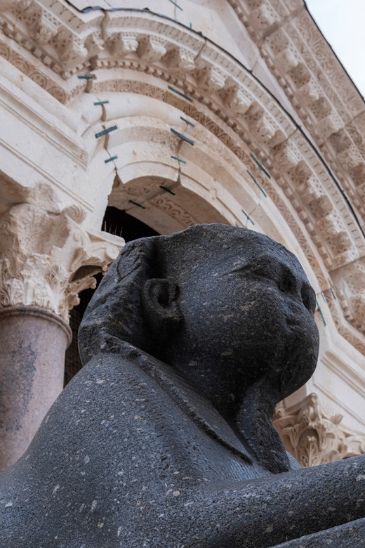 Essential Diocletian's Palace Tour for First-Time Visitors - Meeting the guide by Gregory of Nin