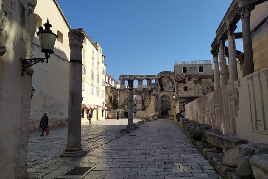 Experience Split History Walking Tour With Local Historian - The cellars and the palace beneath your feet