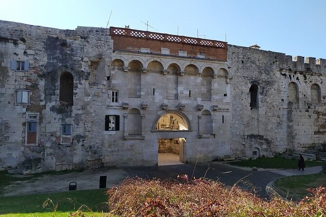 Experience Split With Local Professional Historian - Small Group - Meeting the city at the Golden Gate