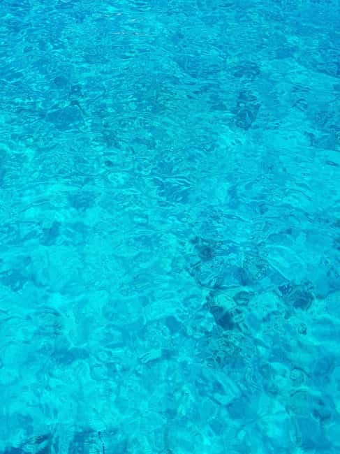 From Hvar: Blue cave group speedboat tour full day - What to pack for comfort