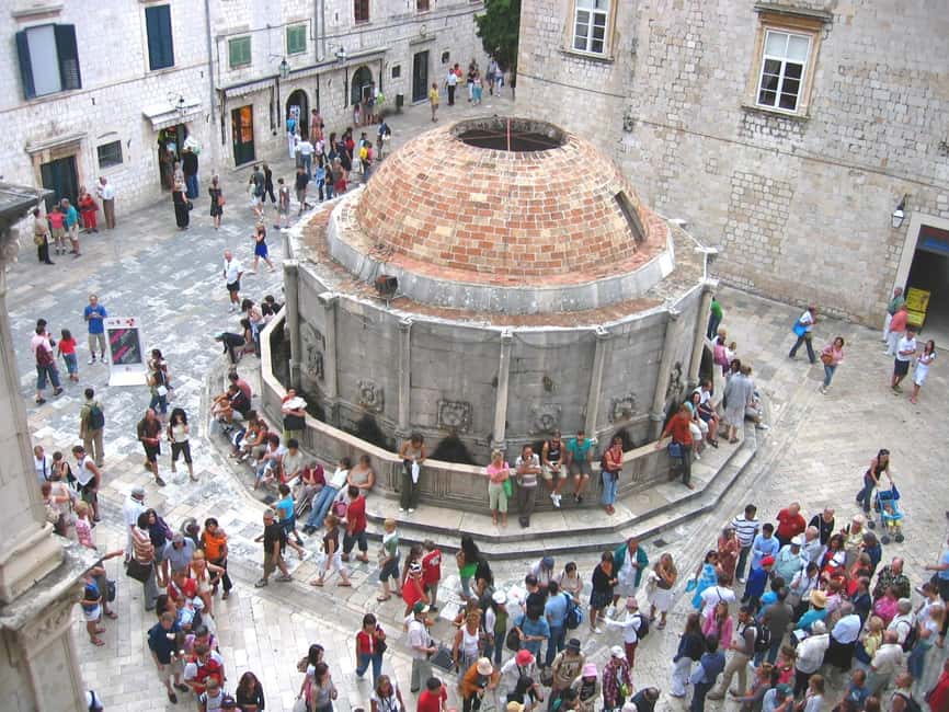 From Makarska: Day Trip to Dubrovnik - Arriving close to Dubrovnik’s Old Town gate