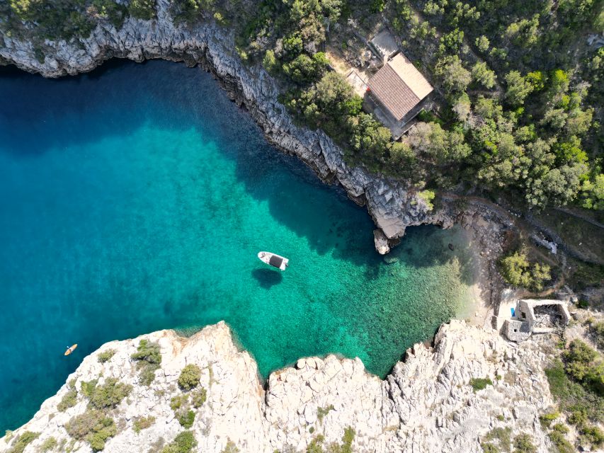 From Makarska: Hidden Gems of Hvar Island's North Shore - Veliki Pokrivenik, a quiet first swim
