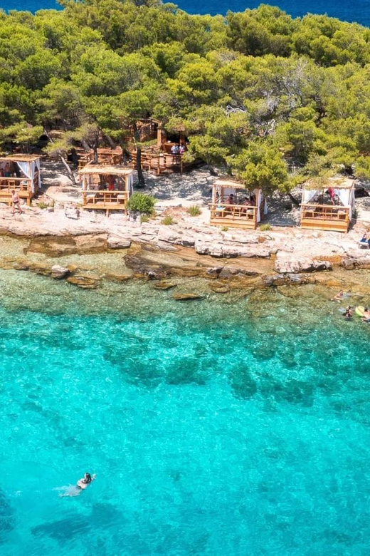 From Makarska:Hvar and Brač Island : Day Tour with speedboat - Key points at a glance