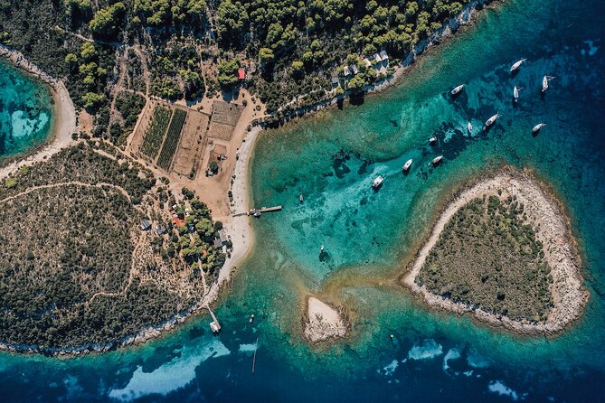 From Split: Blue cave & 5 Islands tour - Stiniva Cove and the first swim