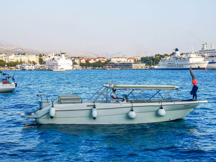 From Split: Blue Cave & 5 Islands with Vis & Hvar Boat Tour - Guide quality and the small-group difference