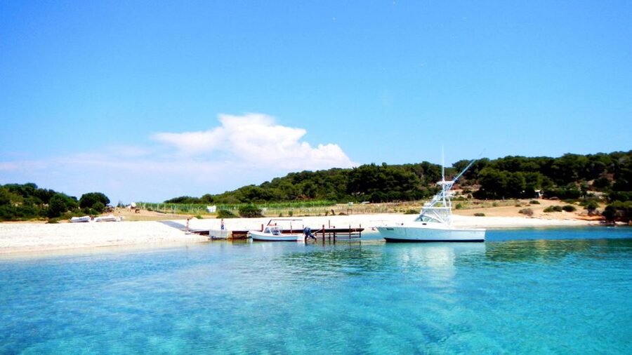 From Split: Blue Cave and 5 islands-Day Tour - The Pakleni Islands from the water