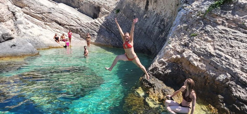 From Split: Blue Cave, Hvar, Mamma Mia, 5 Islands boat Tour - Guides, boats, and group size