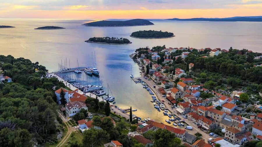 From Split: Blue Lagoon and 3 Island Boat Tour - Key points at a glance