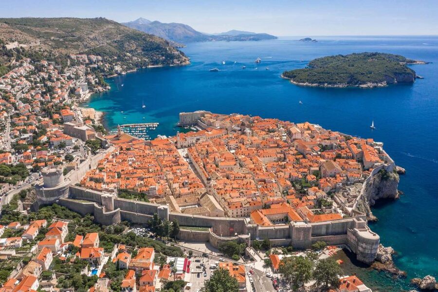 From Split: Dubrovnik Guided Day Trip - Sponza Palace, Rector’s Palace, and the city’s working past