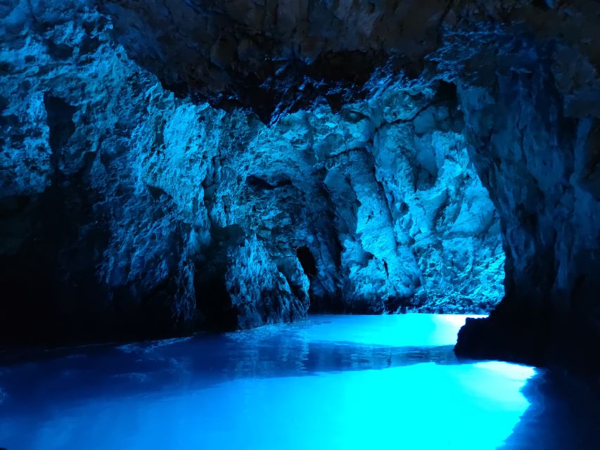 From Split: Luxury Cabin Boat Tour to The Blue Cave and Hvar - Speedboat travel across the Dalmatian islands