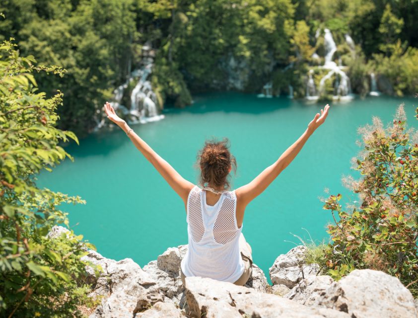 From Split or Trogir: Plitvice Lakes Guided Full-Day Tour - Entering a park of 16 lakes and 90 waterfalls