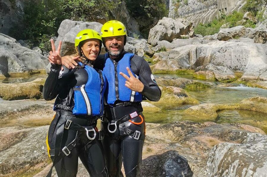 From Split or Zadvarje: Cetina River Canyoning - Rappelling and the choice of a bigger challenge