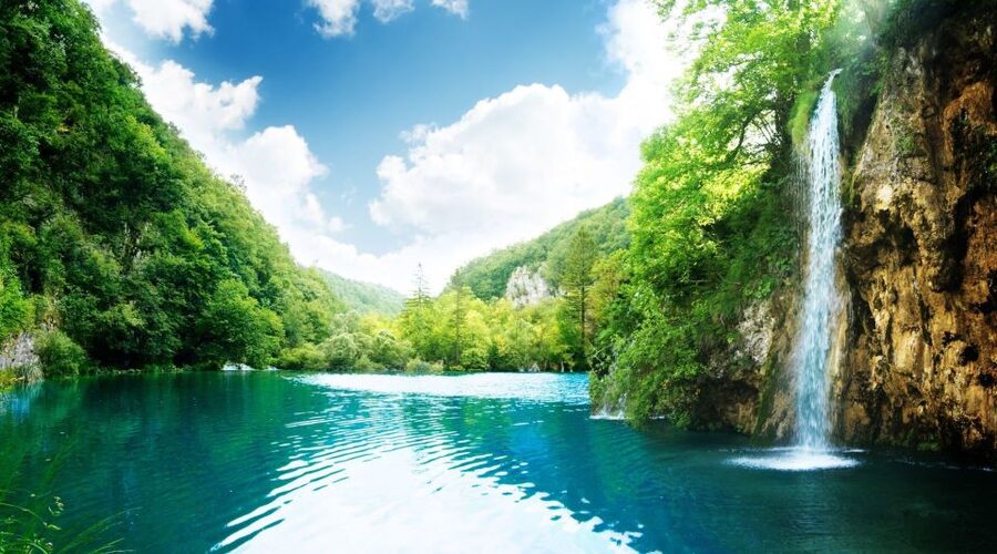 From Split: Plitvice Lakes Full-Day Trip - What the $57 price really covers