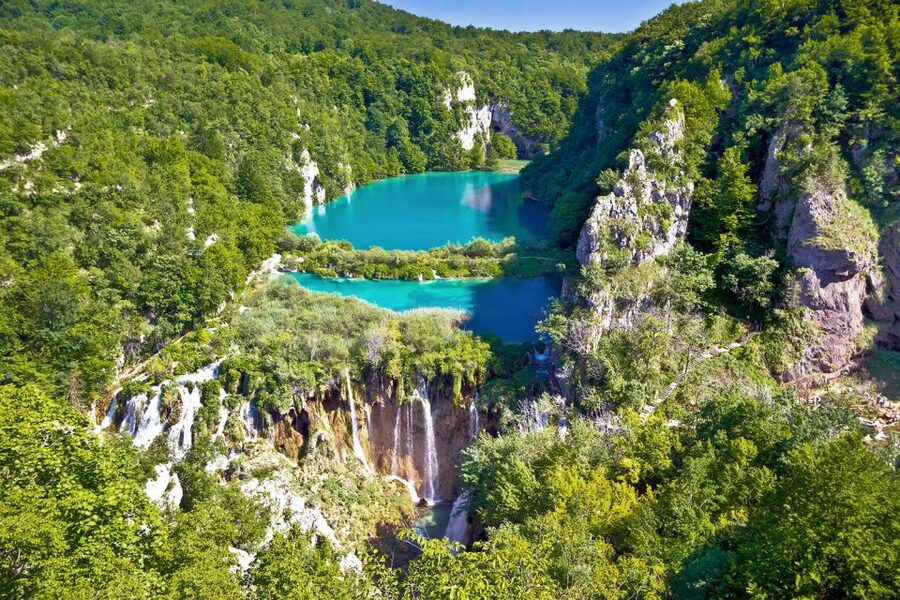 From Split: Plitvice Lakes Fully-Guided Day Tour - Walking, weather, and what to pack