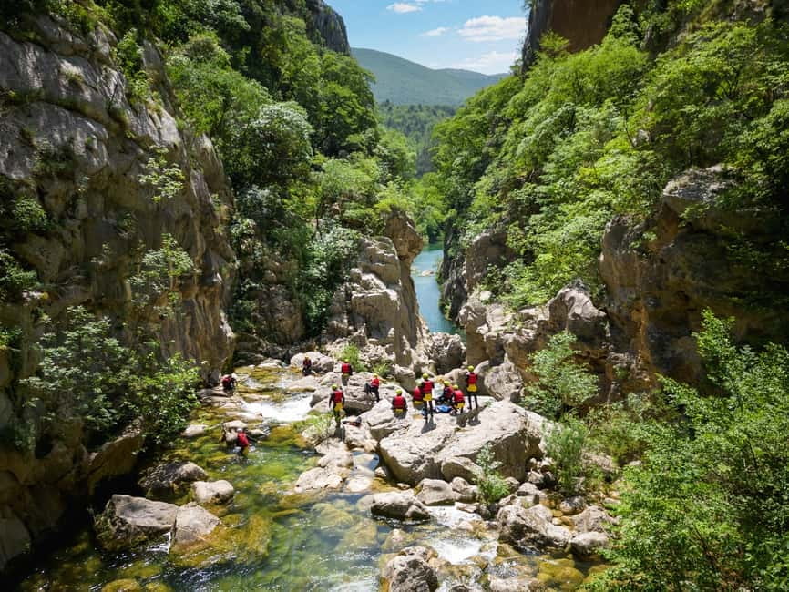 From Split/Šestanovac: Extreme Canyoning on Cetina River - Walking between the water sections
